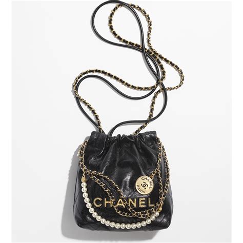 mini Chanel 22 bag